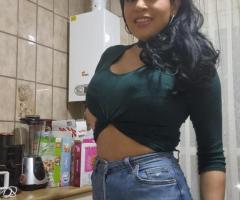 Chica latina implicada